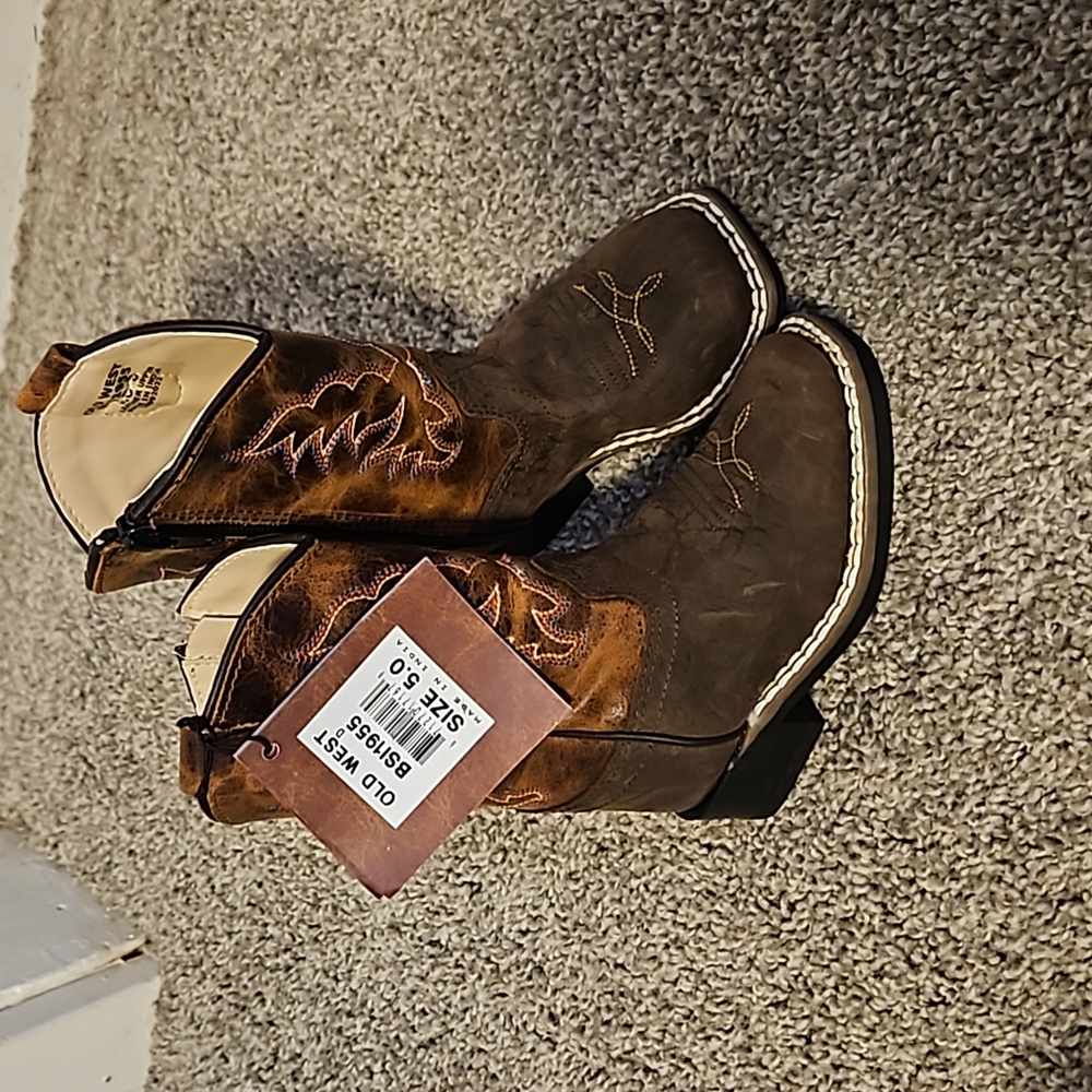 New, in box, infant cowboy boots 🤠
